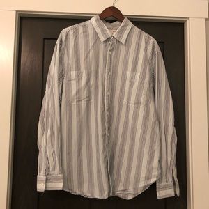 Men’s Levi Stratus blue strip button down shirt